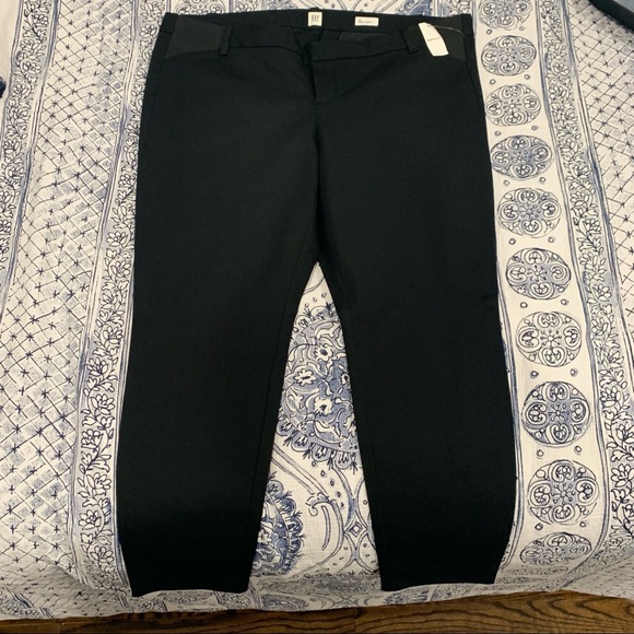 GAP Maternity Inset Panel Skinny Ankle Pants (18) - Picture 6 of 8